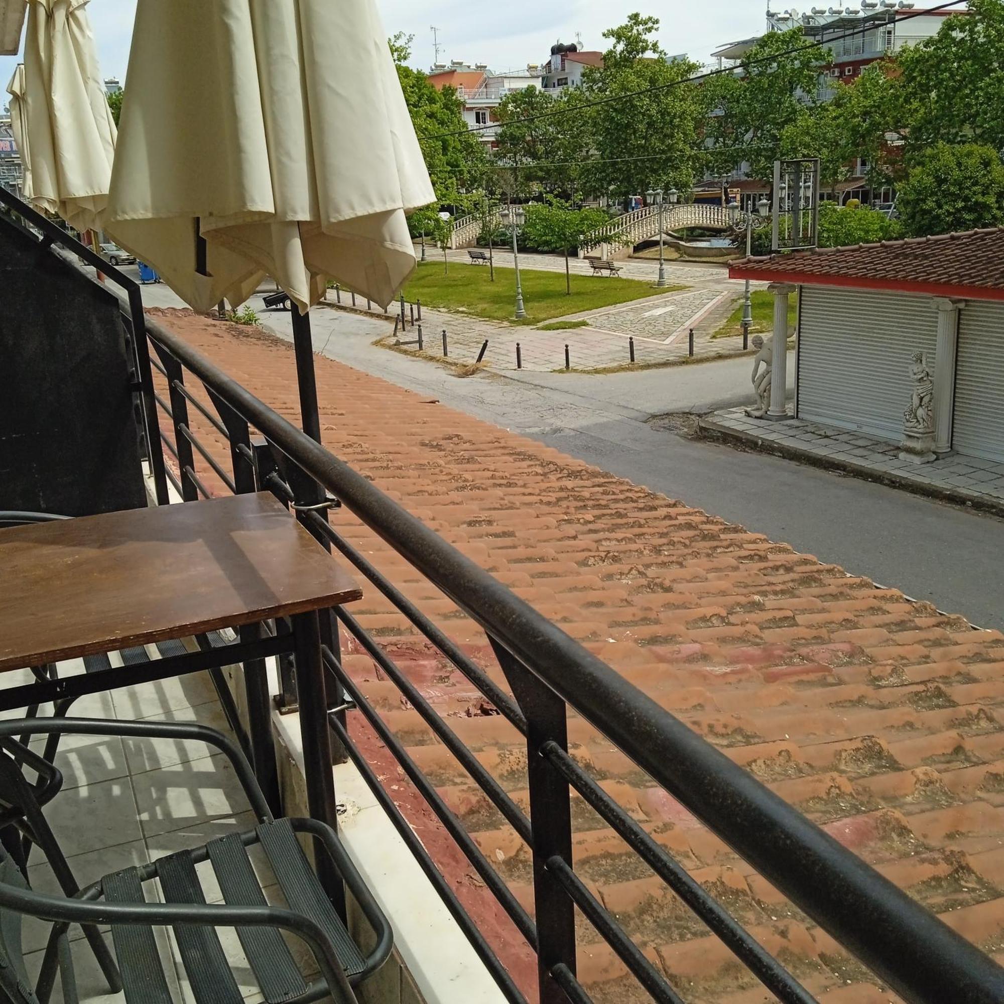 Frini Apartments And Studios Paralía Екстериор снимка